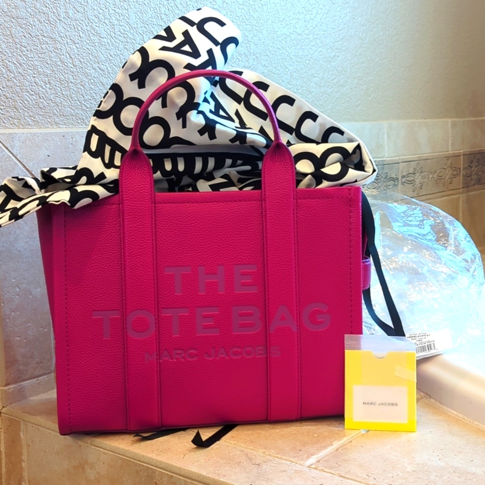 Used only twice The Tote Bag Marc Jacobs Hot Lipstick Pink Leather Medium